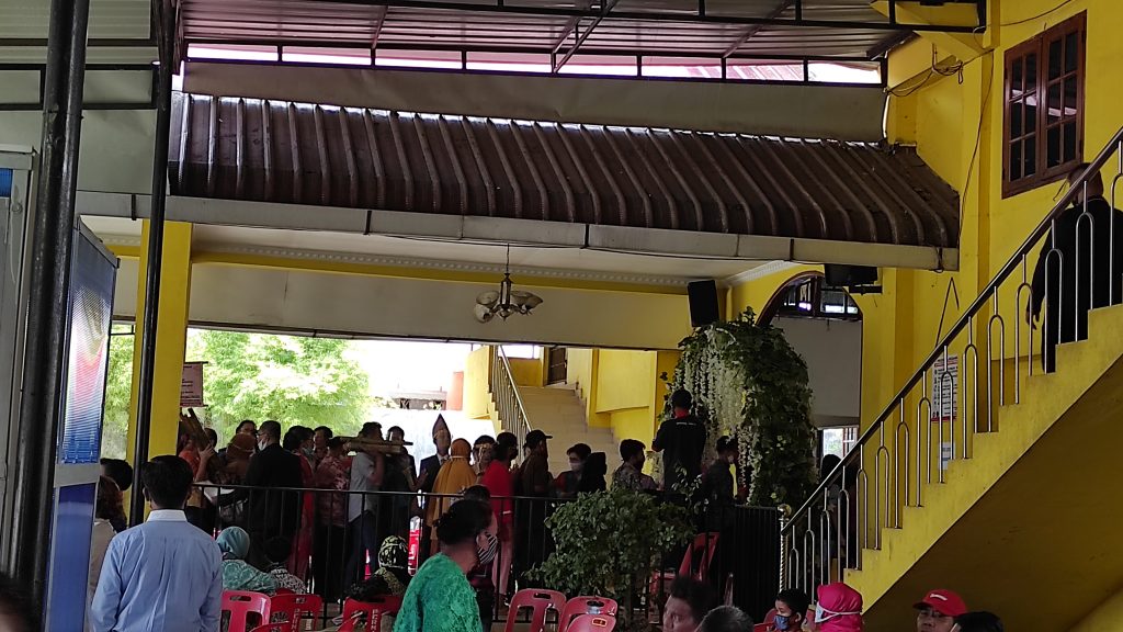 suasana penyabutan tamu