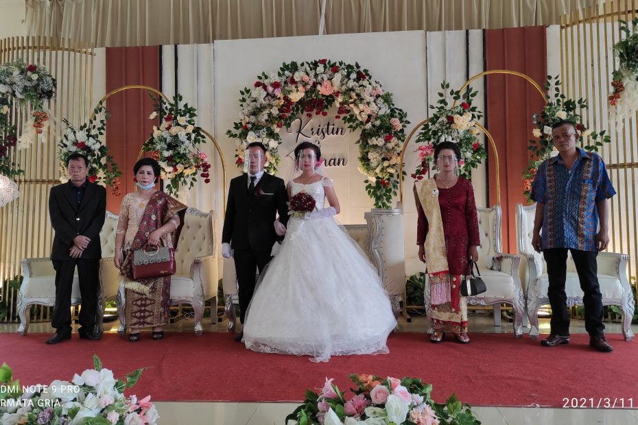 pesta adat nias